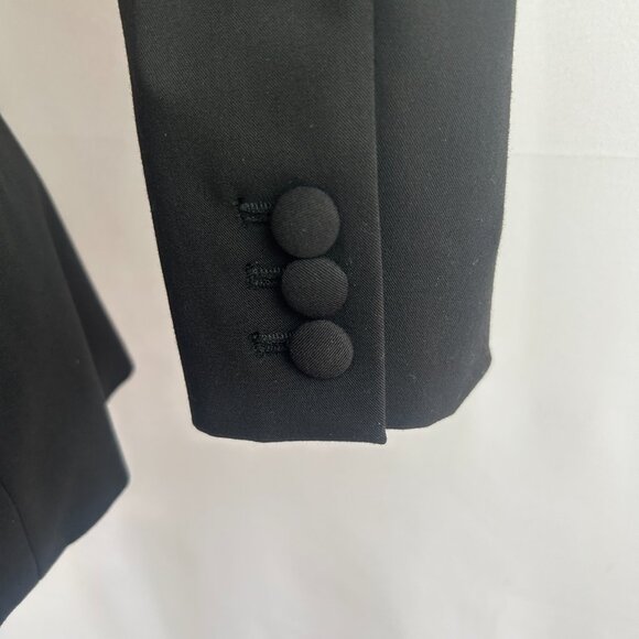 Icône by Simons chic classic black blazer – Women's size 8 - Picture 5 of 10